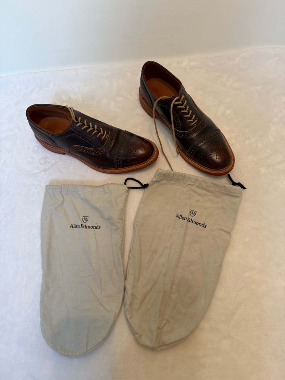 Allen Edmonds Brown Leather Wingtip Brogues with Tan Soles - Picture 16 of 16